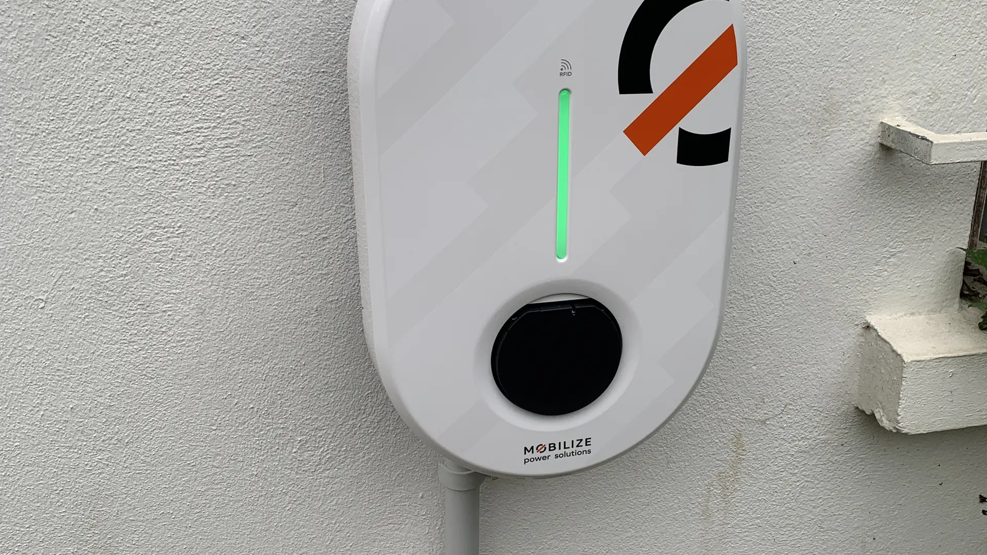 Borne de recharge voiture éléctrique