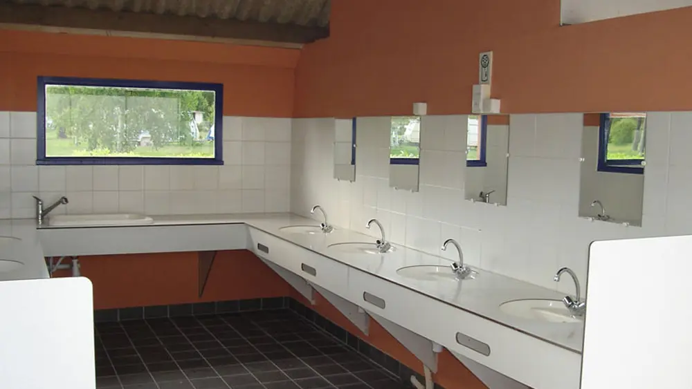 Camping Naturiste CNBS La Pinède