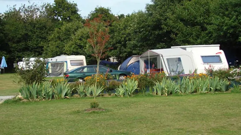 CAMPING LA FONTAINE DU HALLATE