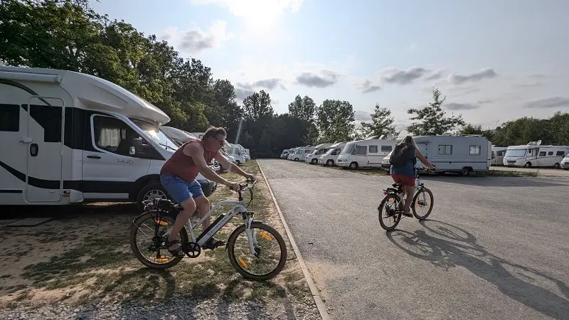 Aire - service - stationnement - Josselin - Brocéliande - Morbihan - Bretagne