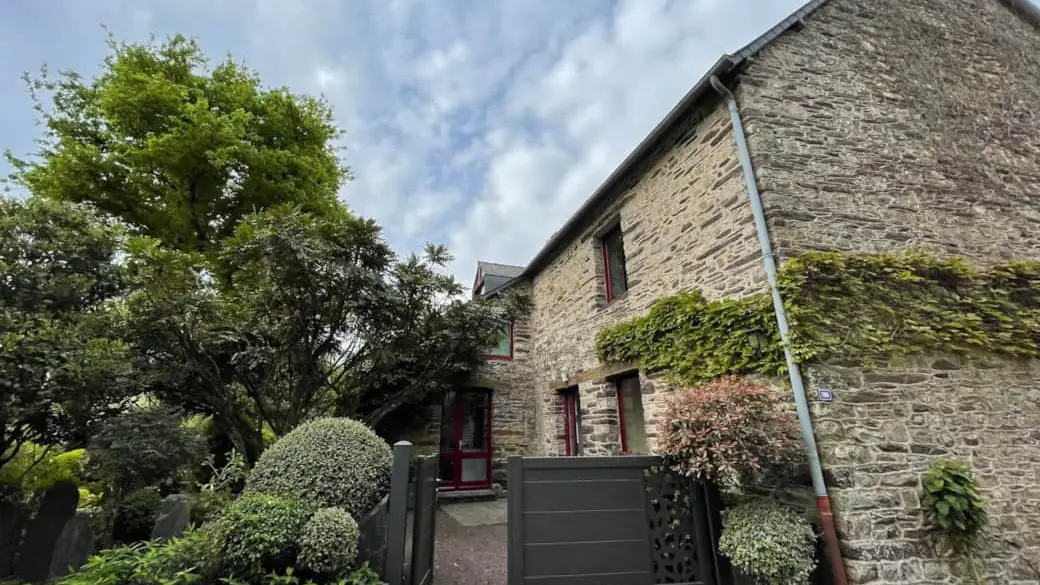 CH La Corne de Cerf_Paimpont_extérieur_entrée_2