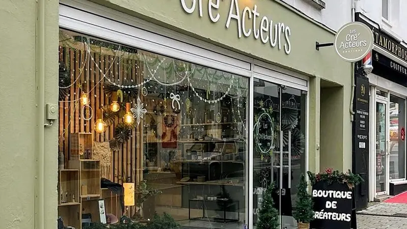 Boutique - les Créacteurs de Ploërmel - artisanat local - devanture