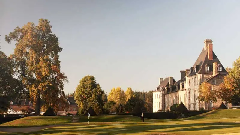 Les Ormes, Golf & Resort