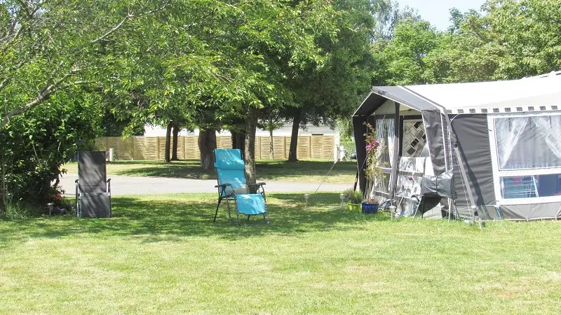 Hébergement de plein-air - Camping les étangs - La Richardais