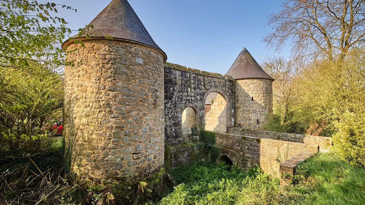 Château de Bellevue_Bazouges_validite2031