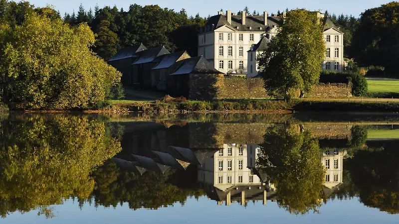 Château de Loyat - reflet étang - Brocéliande - Bretagne
