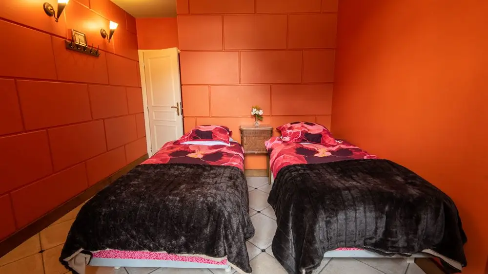Chambre 3 appartement rez-de-jardin
