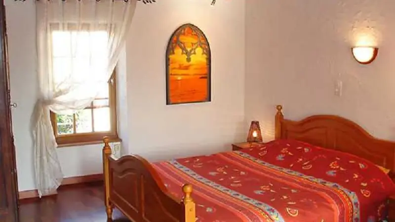 Maison d'hôtes La Porte de Pierre - Chambre Bois