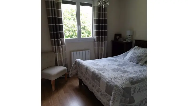 Chambre-beige-en-bas