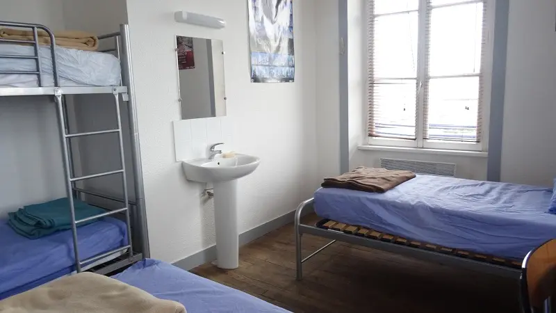Chambre collective - Gîte de randonnée à Montours