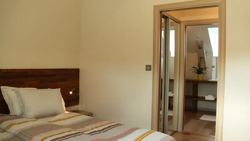 Chambre du Petit Léquinais - Domaine des Hayes_Maxent