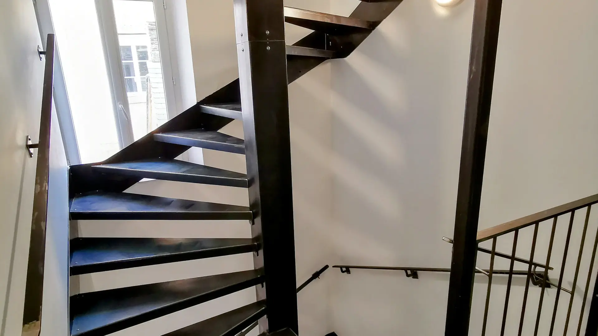 Communs-escalier central-1bis