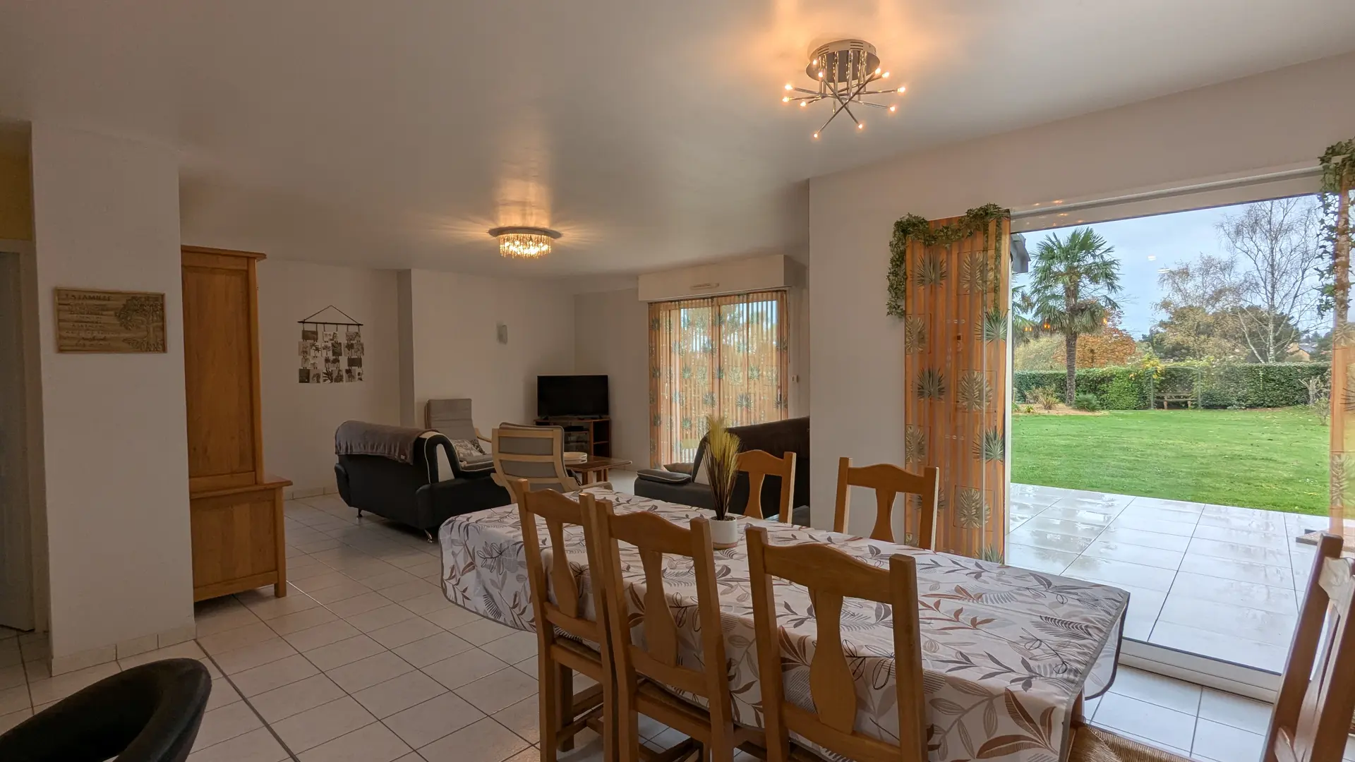 Cuisine salle a manger Gite Coté Parc