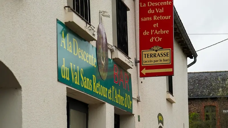 au-bar-d'en-face_epicerie_restauration-rapide_Trehorenteuc