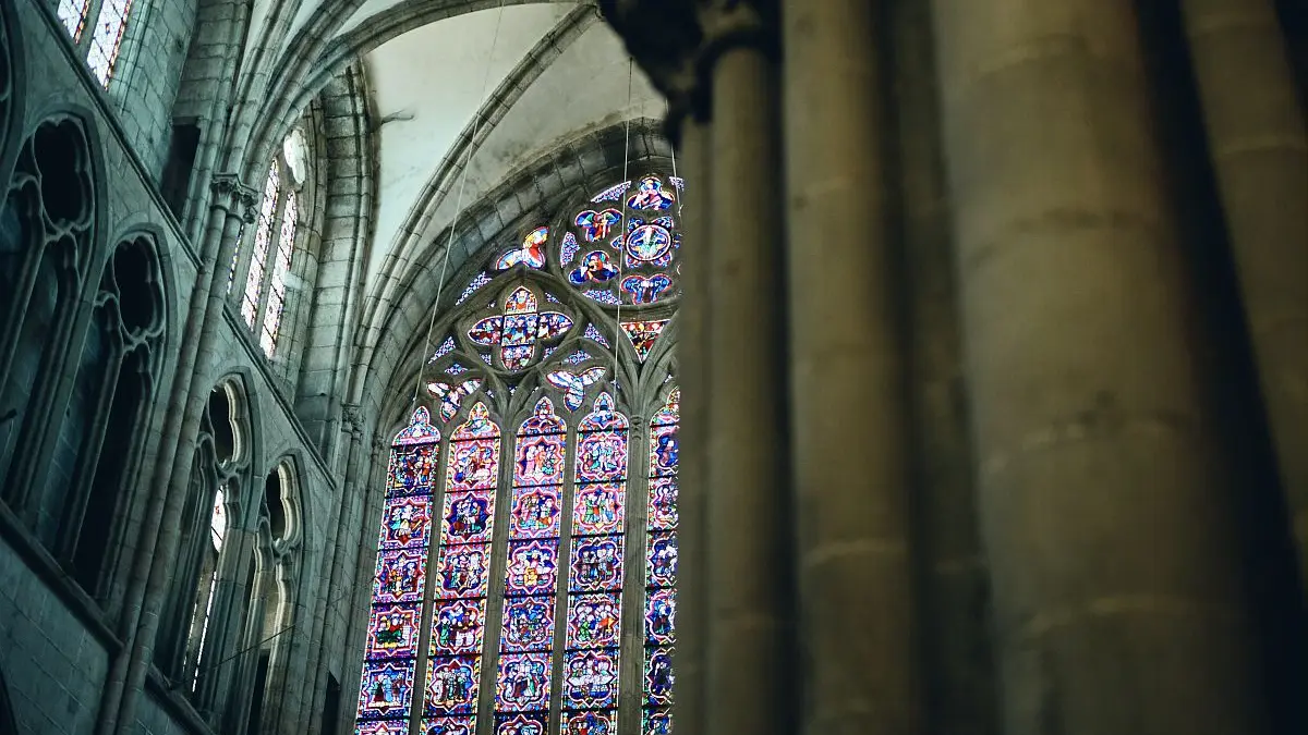 Dol-de-Bretagne Vitrail de la cathédrale Saint-Samson validité 31102030