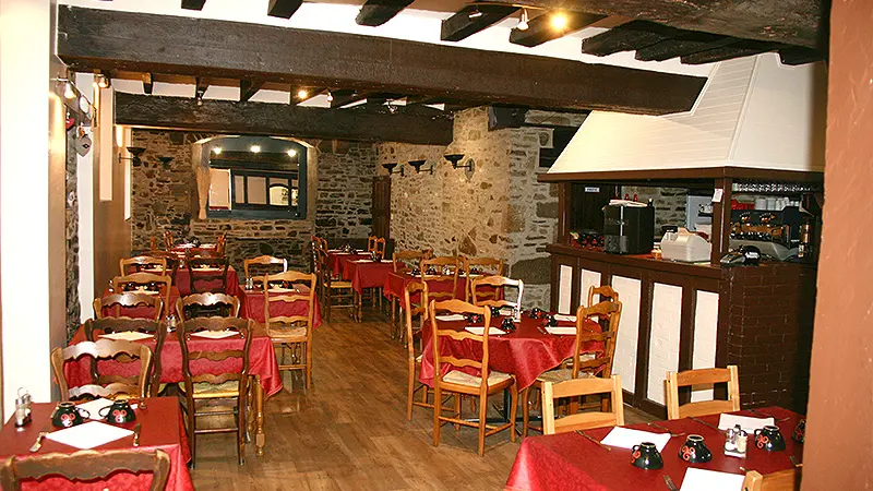 Dol-mène-aux-Saveurs