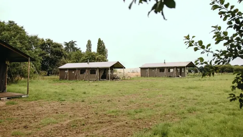 Eco-loge-camping-Les-Jardins-des-Coccinelles