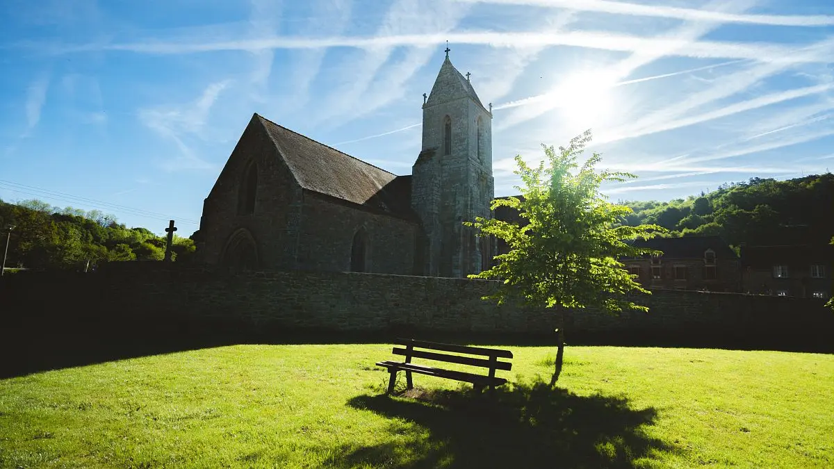 Eglise Notre-Dame et Saint-Etienne_crédit PORIEL-Thibault-_-SB_libre de droits.jpg