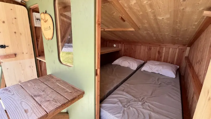 Etape Poétique - Intérieur cabane