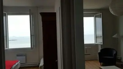 GENDRON - entrée chambre - SAINT MALO