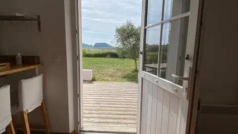 GRANET-2022-hebergement belle ile-Bangor-meublé-porte entrée