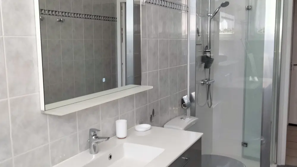 Location - Monsieur Le Borgne - Cancale (Salle de bain)