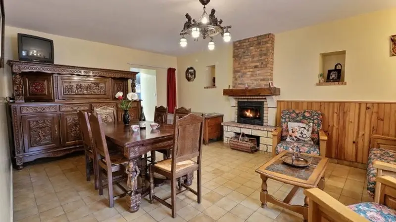 Gîte Nature et Contes_Maxent_Salle à manger