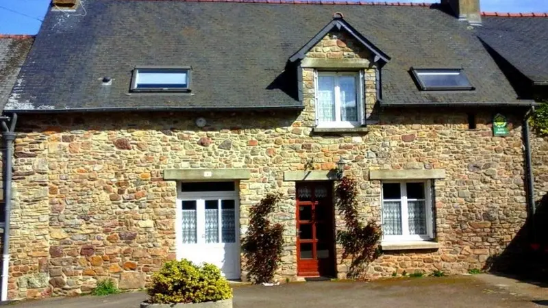 Gîte Nature et Contes_Maxent_façade