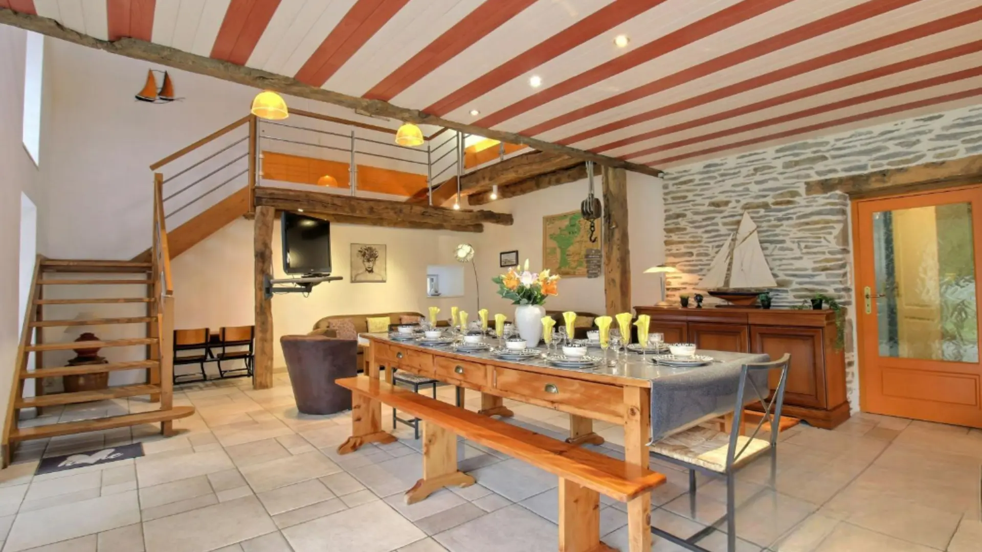 Gite_Boirie_salle_a_manger_4