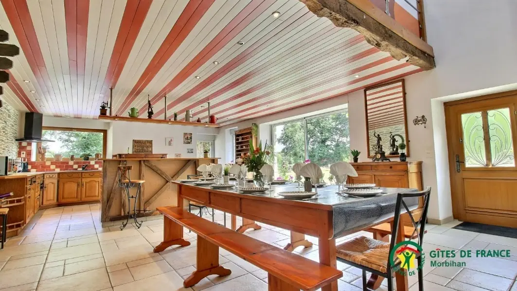 Gite_Boirie_salle_a_manger_2