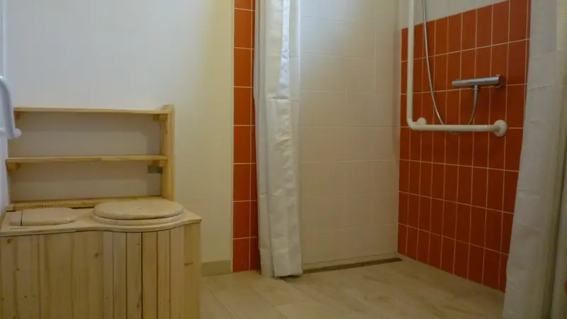 Gite Terre Compagne - salle d'eau italienne