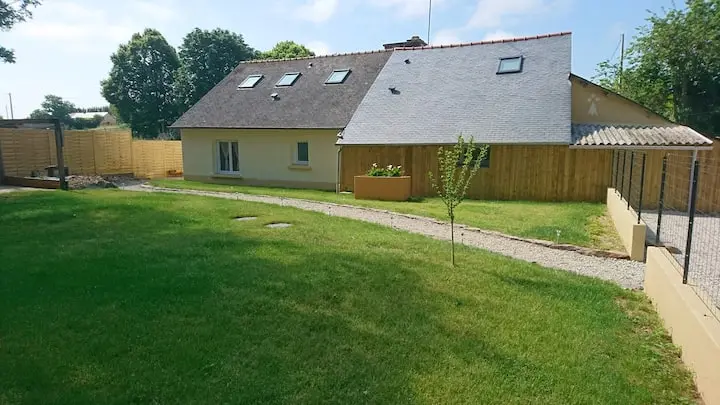 Gîte au fil des saisons_Bréal_extérieur2