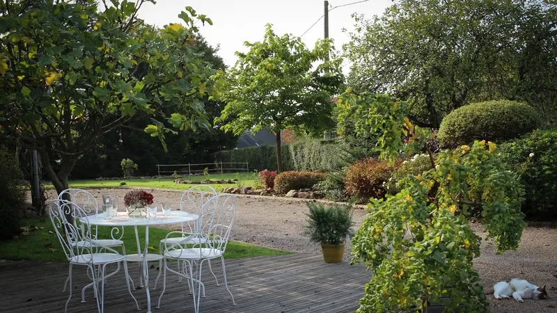 Gîte du Petit Peuple_terrasse_2