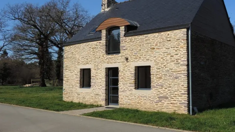 Gîte_de_Savker_Façade_Campénéac_Destination_Brocéliande_Morbihan