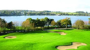 Golf Blue Green Lac au Duc
