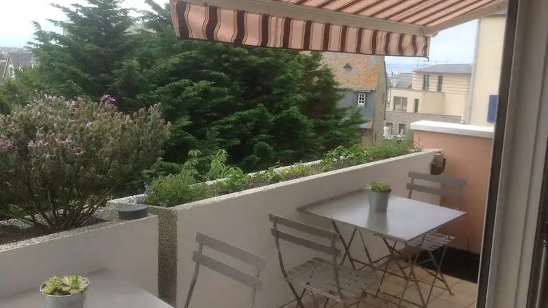 Location de M. Crestey à Saint-Malo