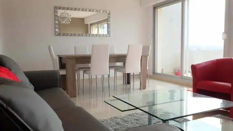 Location de M. Crestey à Saint-Malo