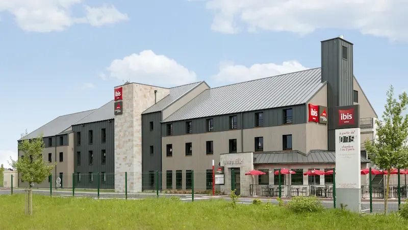 Hôtel Ibis - Courtepaille photo1 - copie