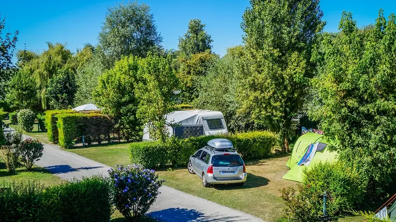 ILEVERTE11-emplacement-camping-stbenoitdesondes