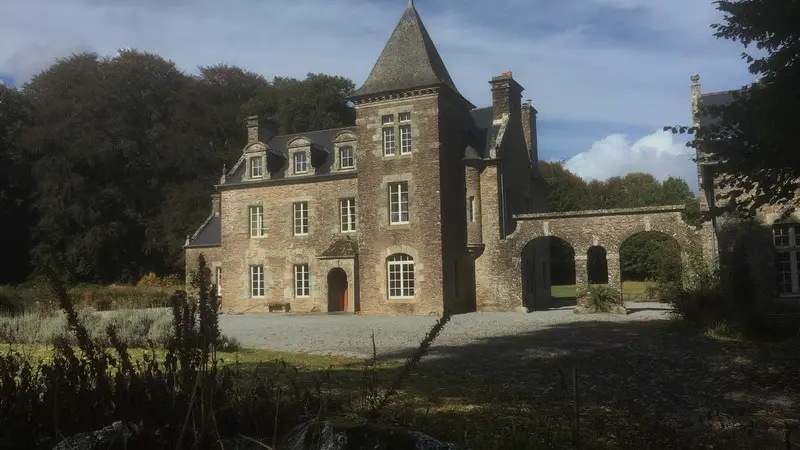 Chateau-de-la-Ville-Voisin-Augan-Broceliande-Bretagne