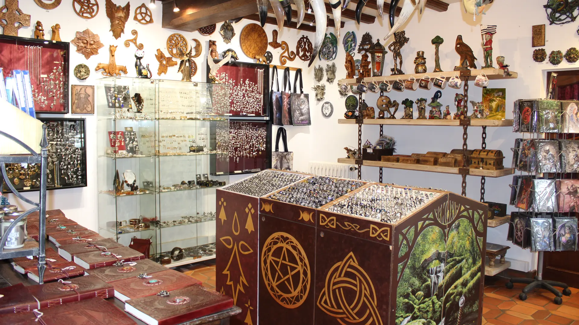 1ère Pièce Magasin Armoria Paimpont