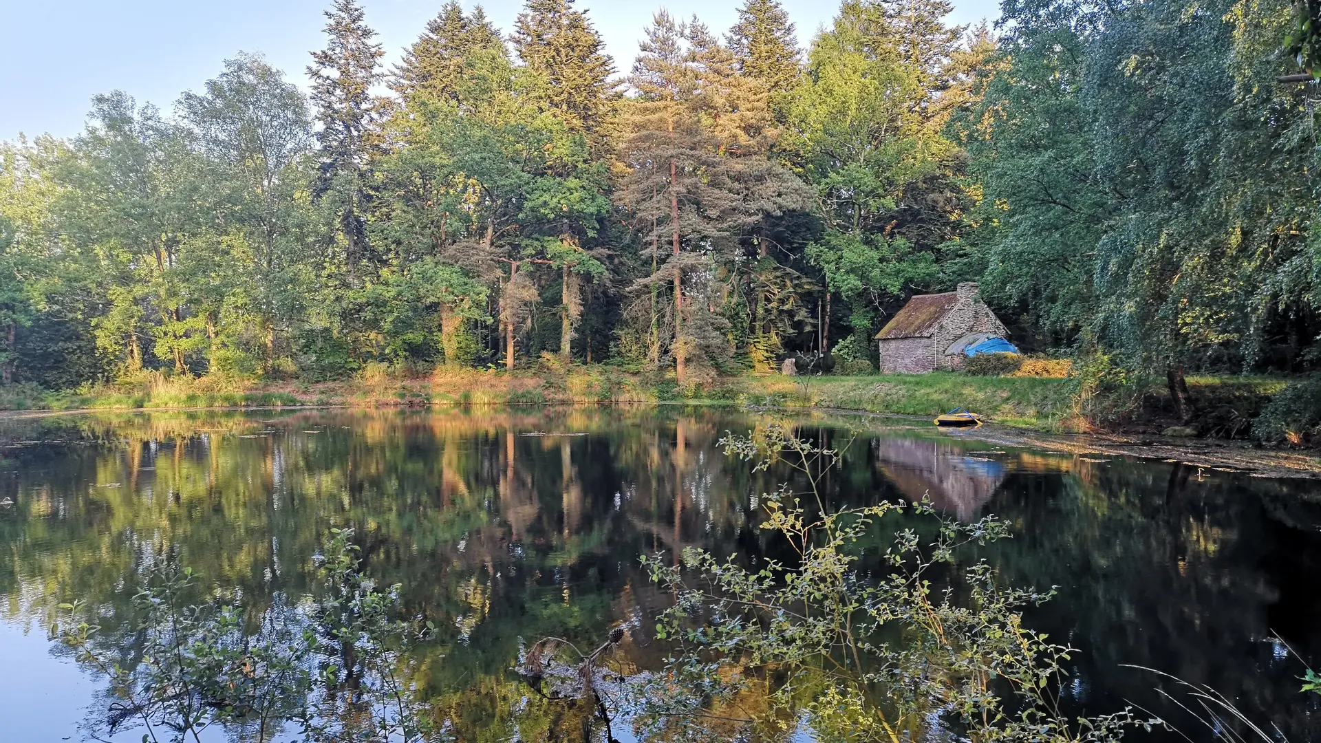 CH sur l'Ille Dana_Paimpont_étang