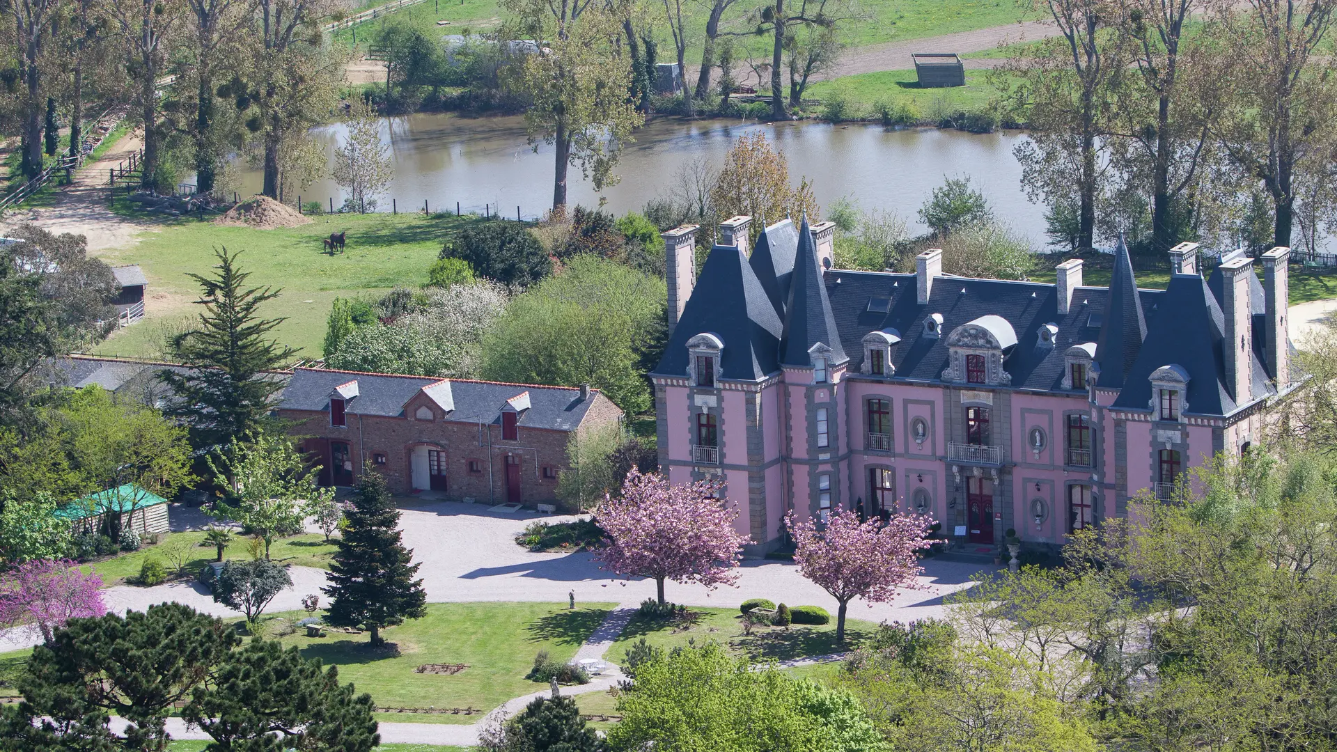 Extérieur Château du Colombier