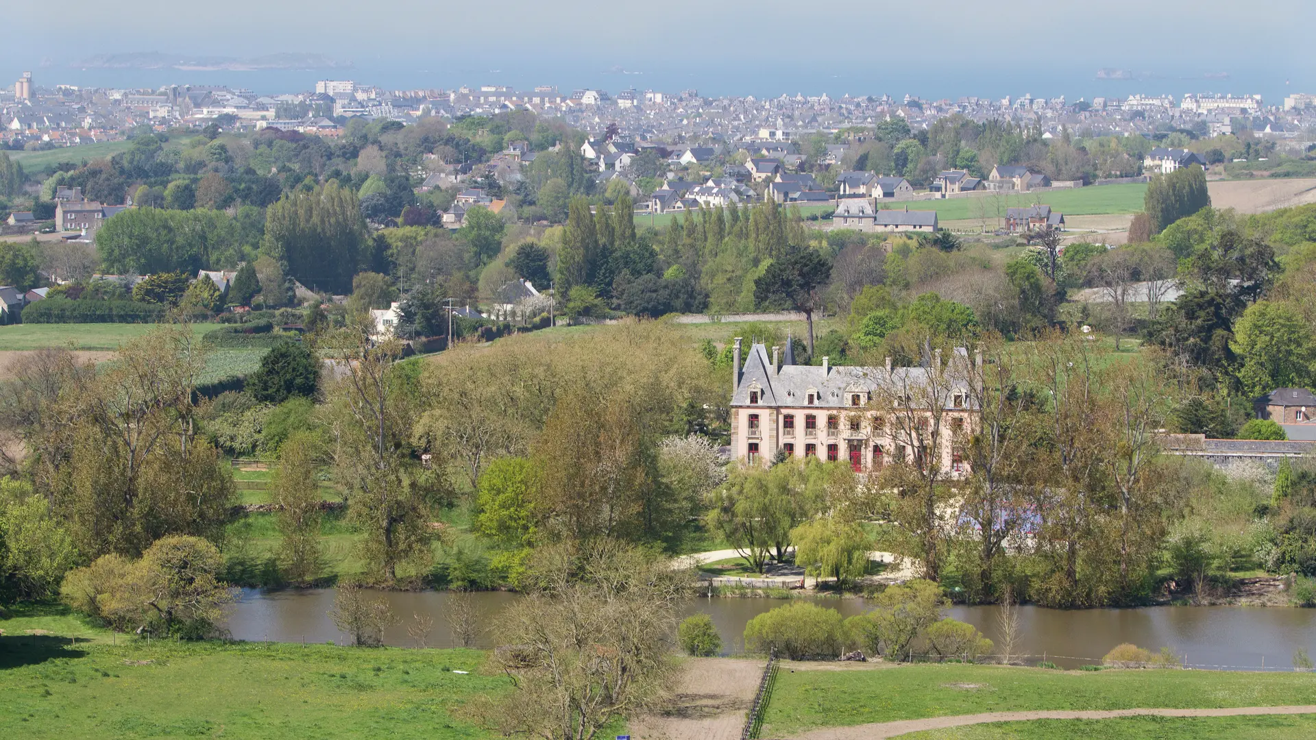 Extérieur Château du Colombier