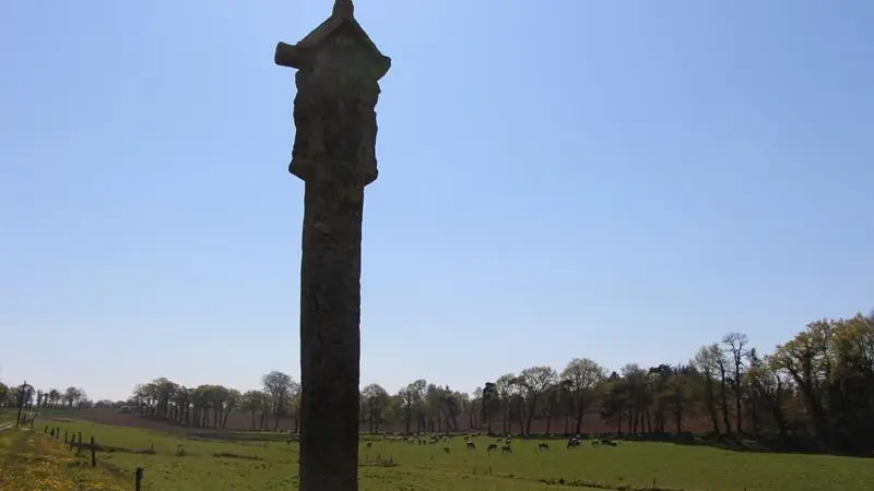 Croix en face Ligouyer