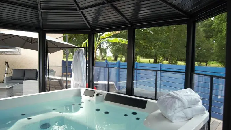 Jacuzzi
