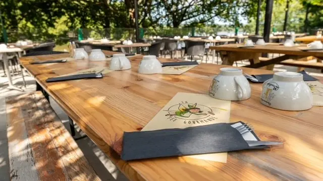 La Fée Gourmande_table extérieure 2022