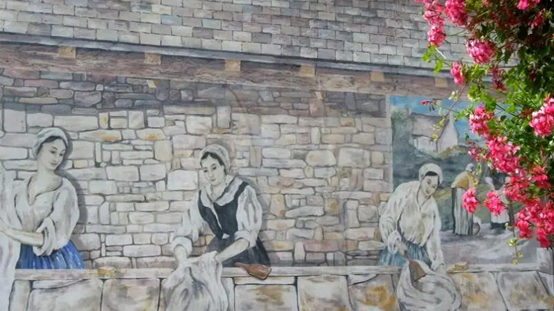 La Fresque des Lavandières à Locminé