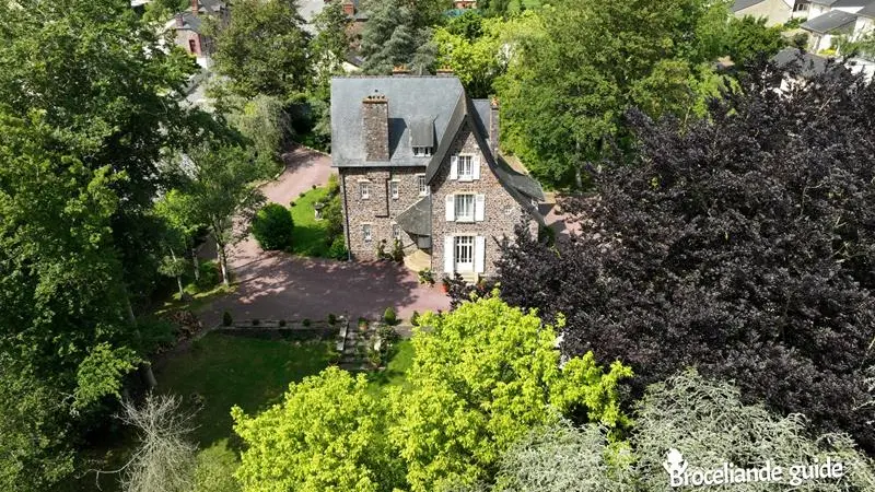 La Maison Rouge