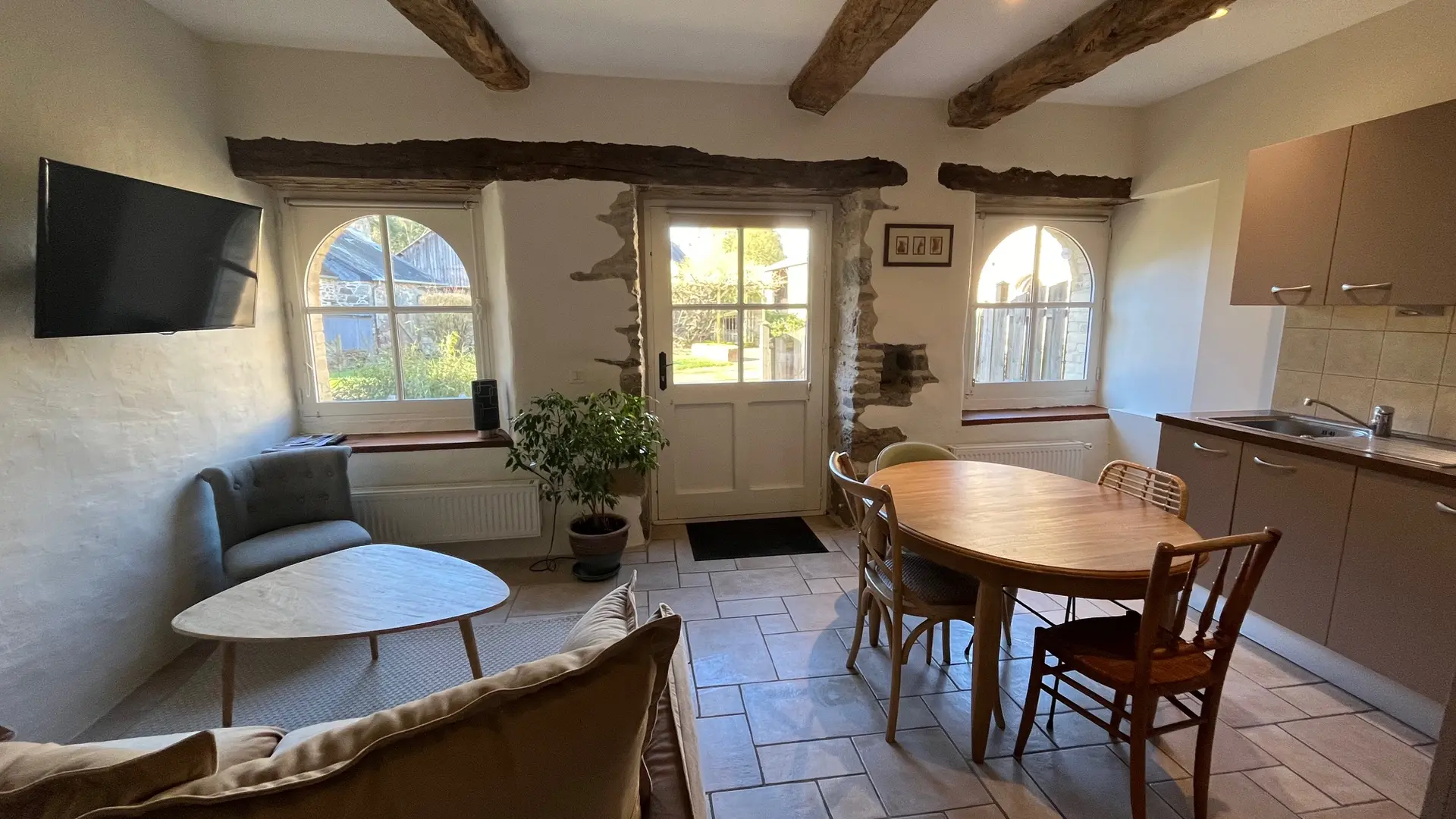 Location - La Petite Chaumière - St Jouan